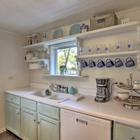 Coastal, Walkable Home In Historic Southport! 外观 照片